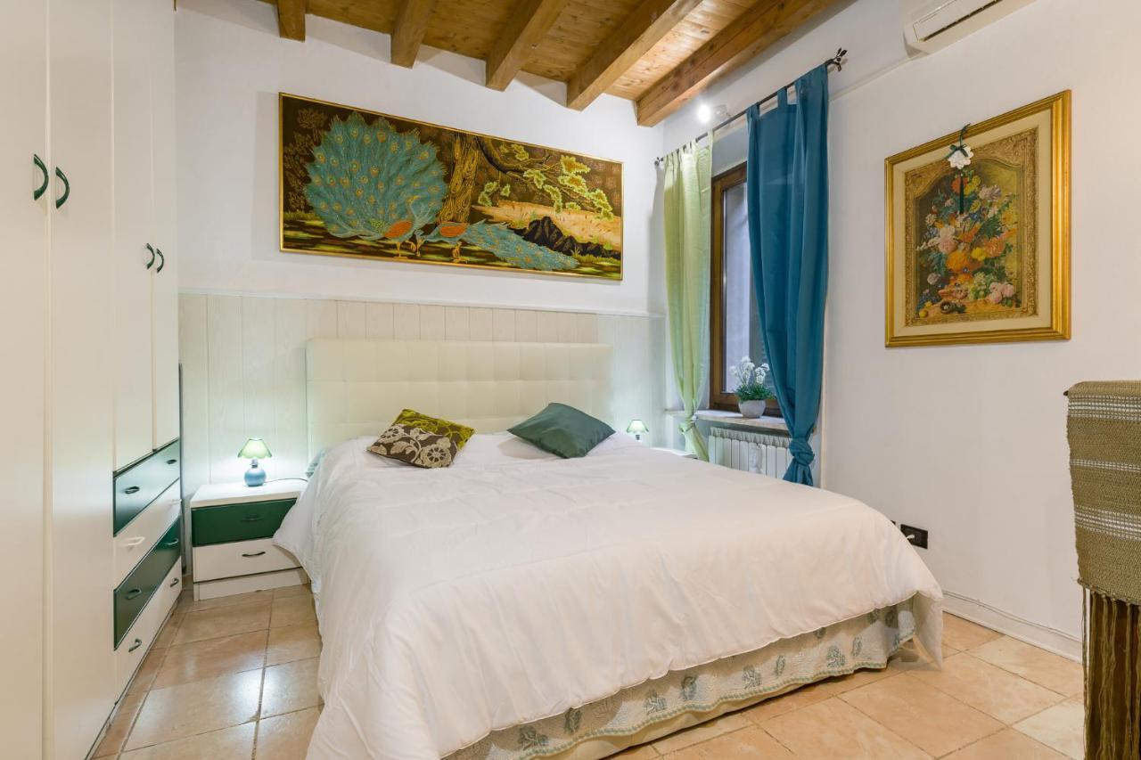 Fairy Studio In Verona Apartment Luaran gambar