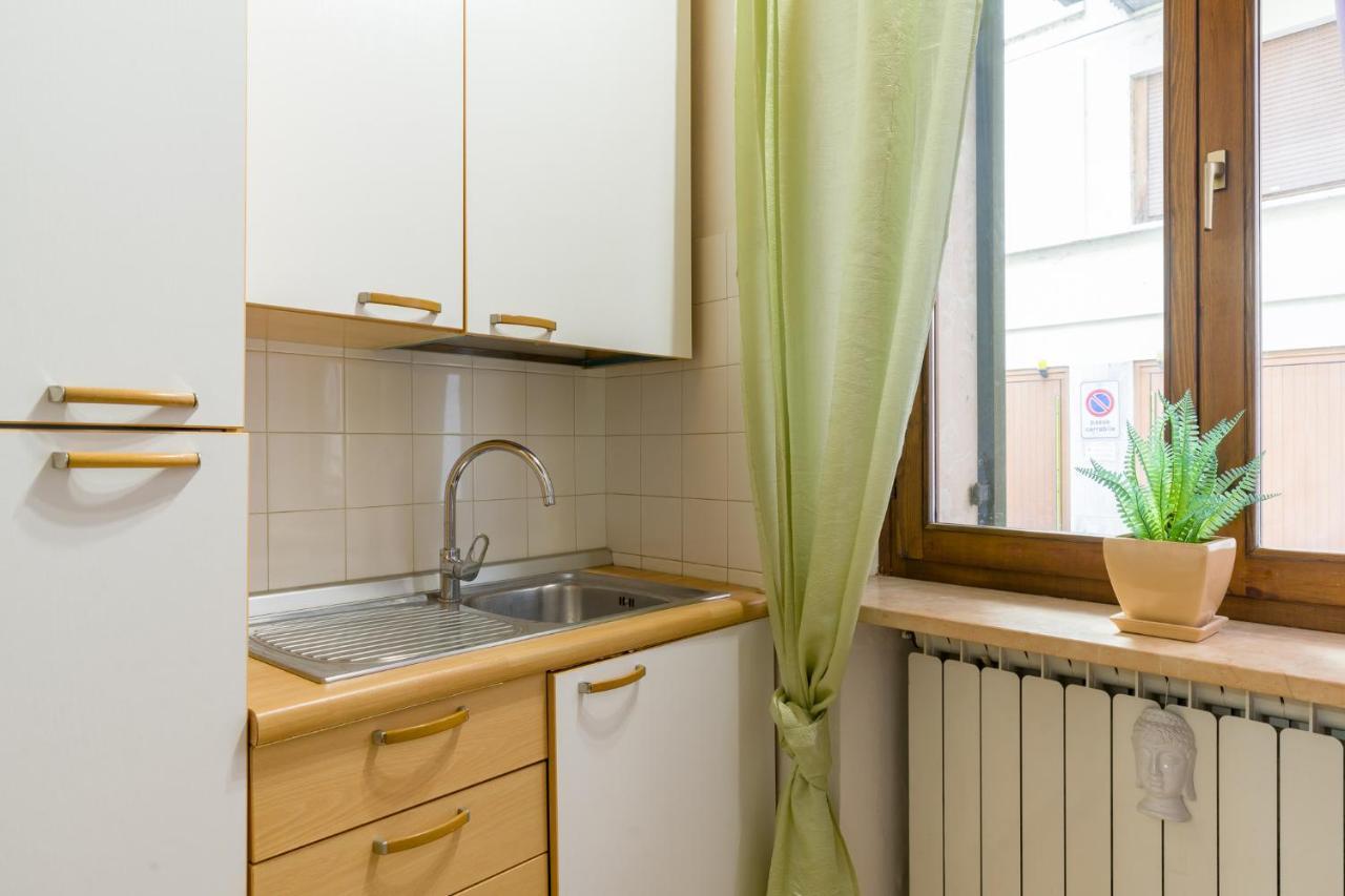 Fairy Studio In Verona Apartment Luaran gambar