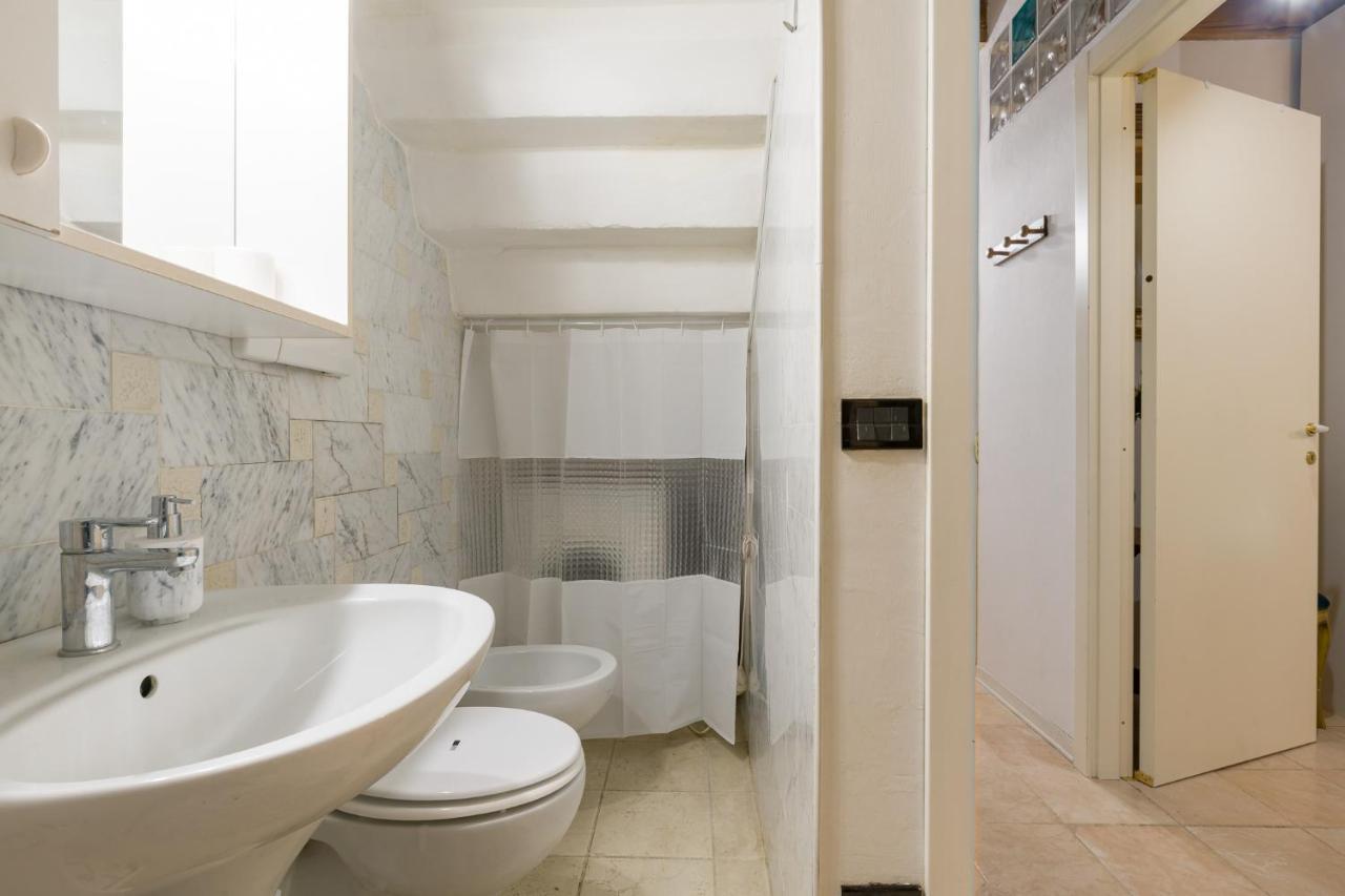 Fairy Studio In Verona Apartment Luaran gambar