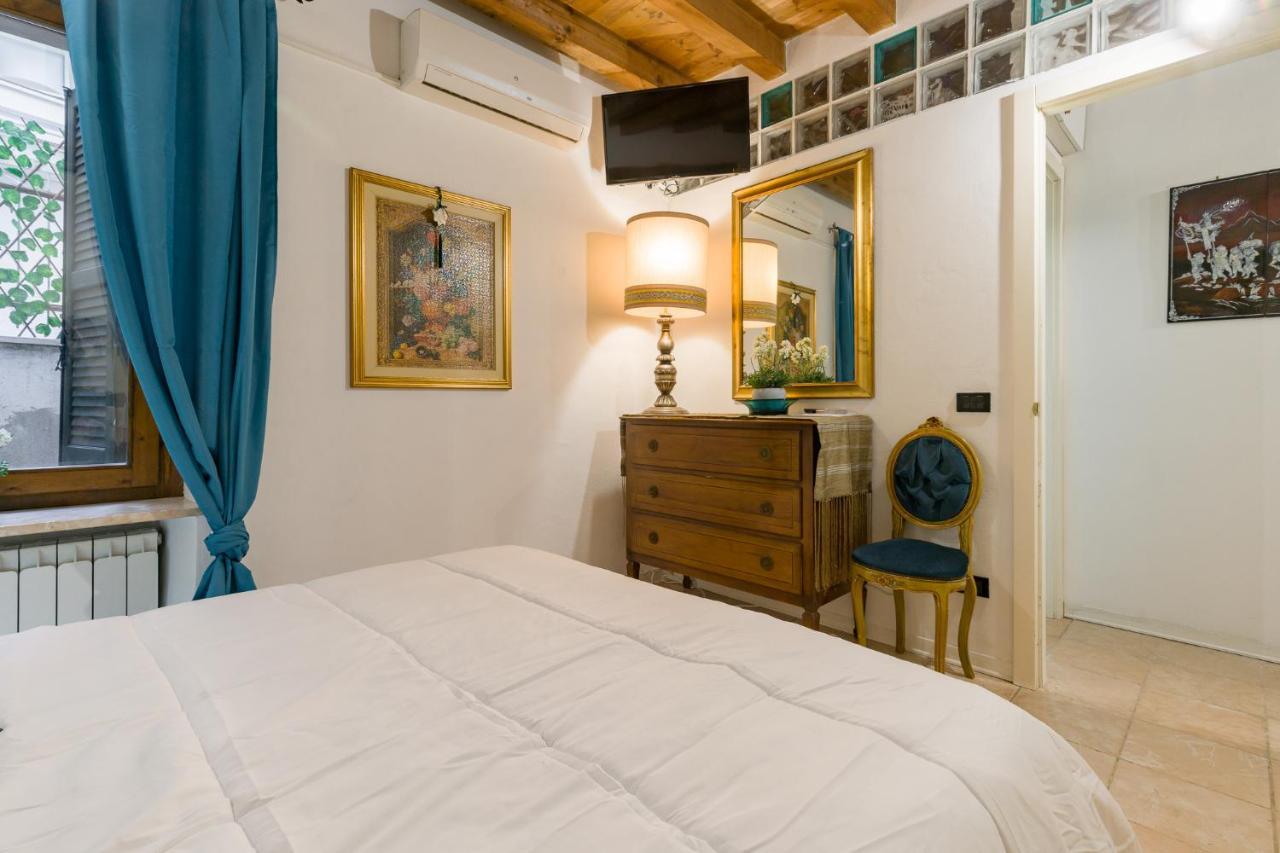 Fairy Studio In Verona Apartment Luaran gambar
